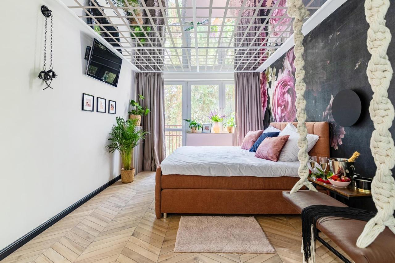 Secret Garden Apartment Warsaw Exterior photo