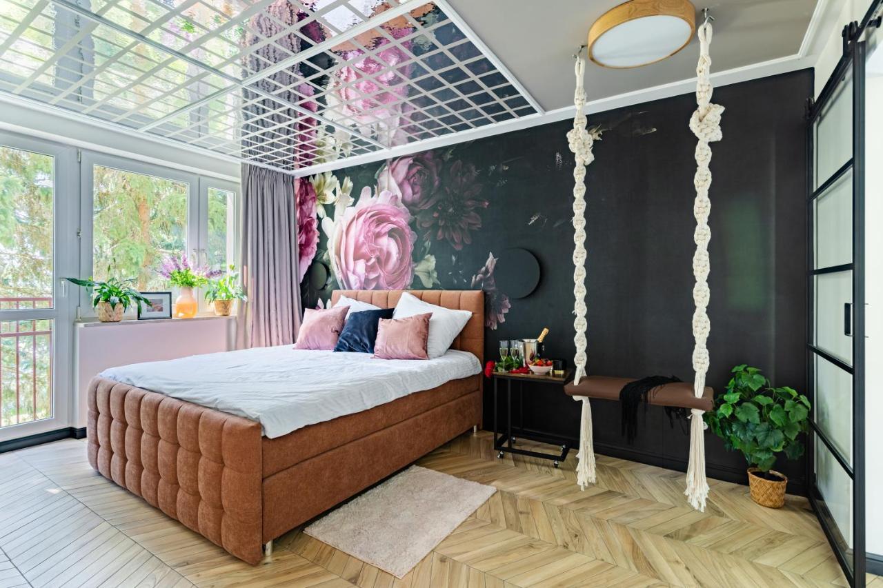 Secret Garden Apartment Warsaw Exterior photo